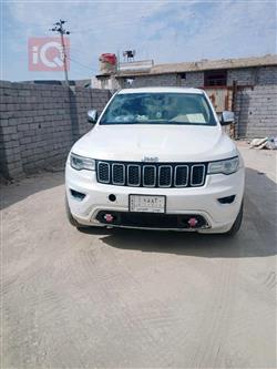 جیپ گراند شیرۆکی